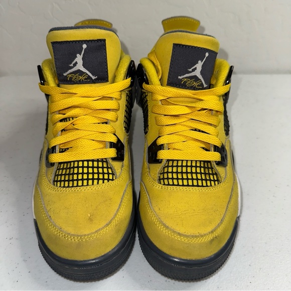 Jordan Air 4 Retro in Yellow and Gray - Picture 2 of 6
